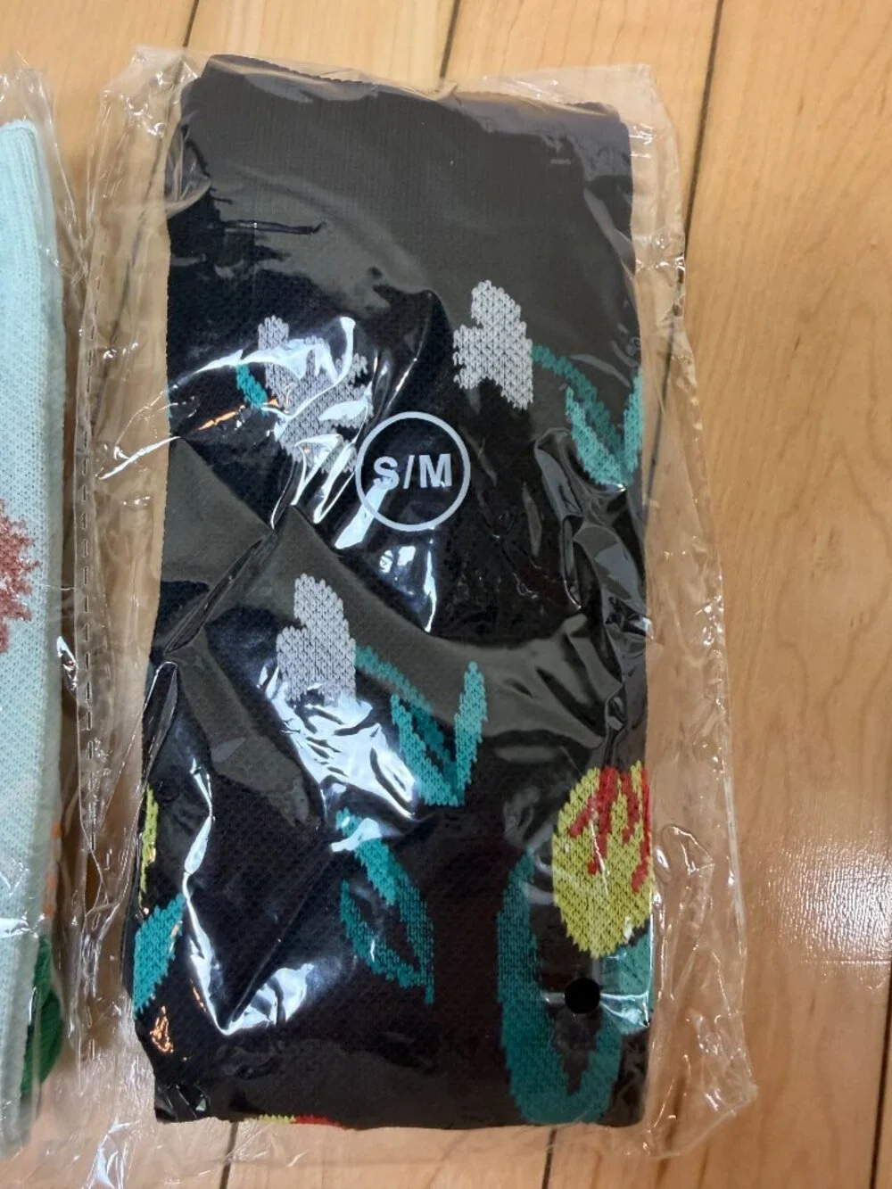 Floral Pattern Knee High Compression Socks Set of 3 New NWT Size S/M